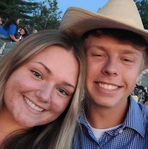 Meet your Posher, Cole